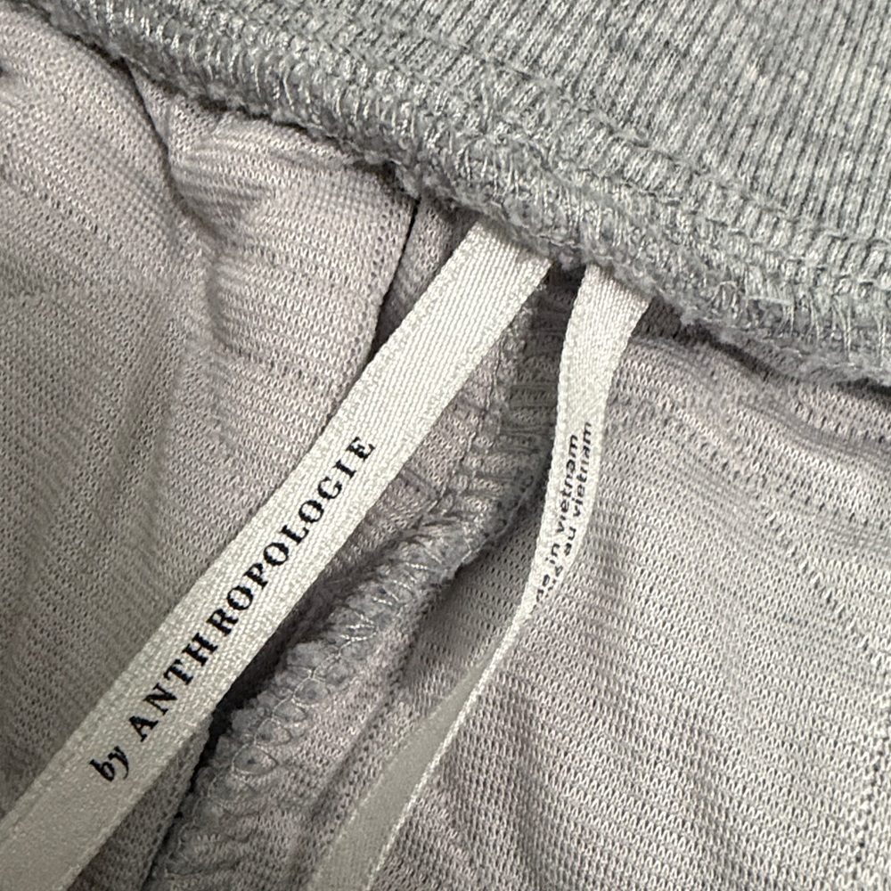 Anthropologie Gray Size Large Gently Used Quilted Shorts - Picture 4 of 10